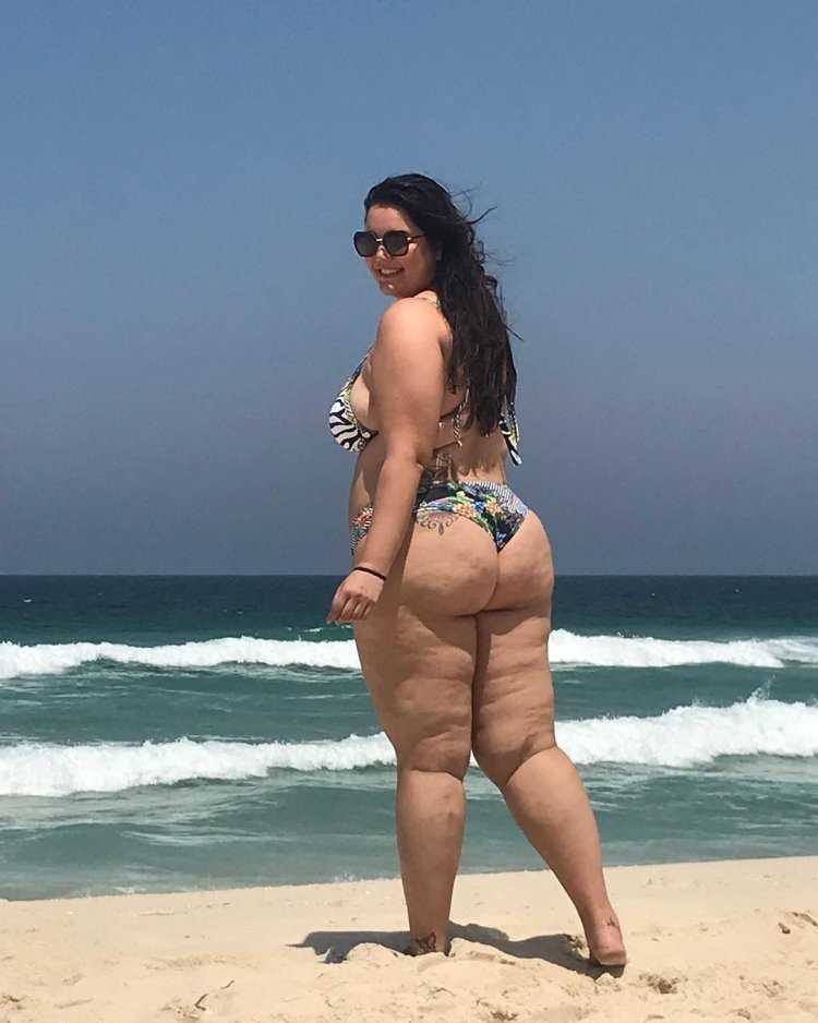 Модель Amirah Dyme