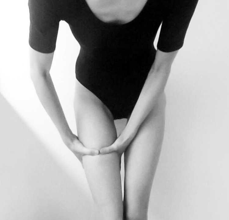 Костлявое тело девушки