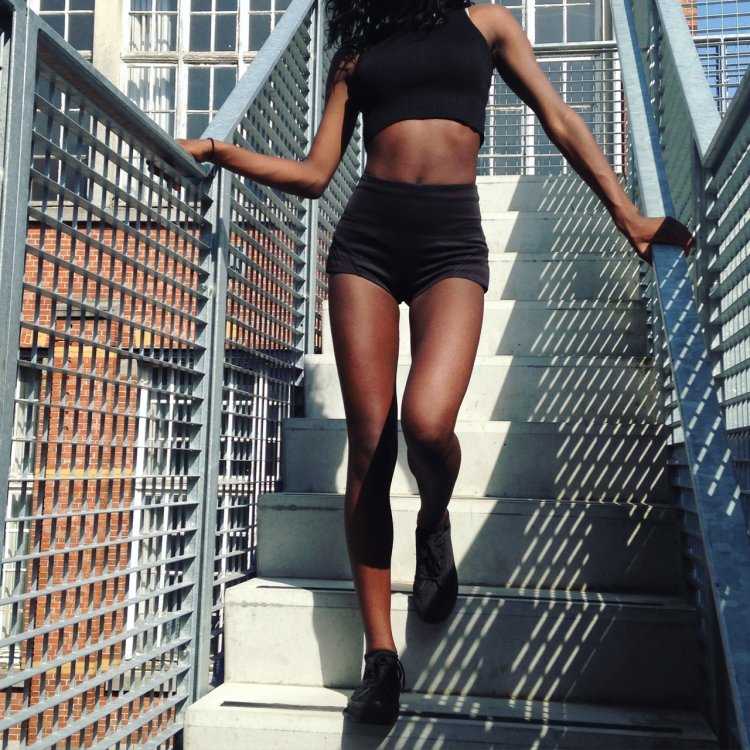 Стройная фигура девушки мотивация