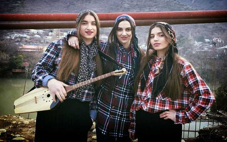 Trio Mandili Википедия