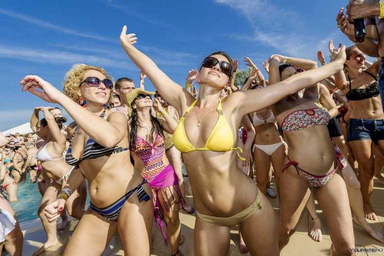 Пляжная вечеринка