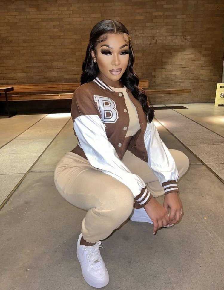 Пышные негритянки в купальниках