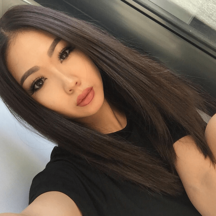 Казашка Рамина Канатаева