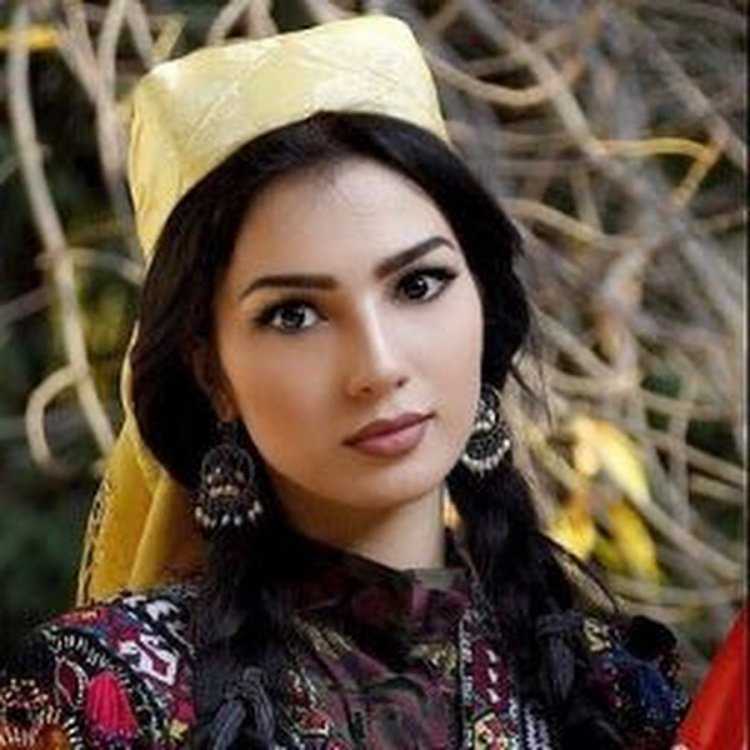 Узбечка работница25