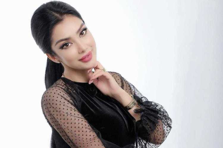 Актриса Ситора Фармонова