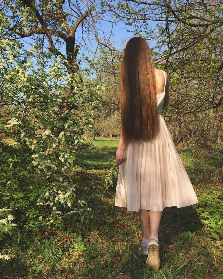 Длинные прямые волосы до попы