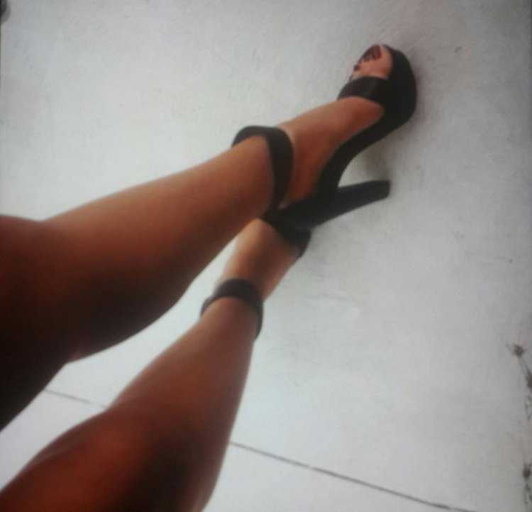 Селфи ноги в туфлях