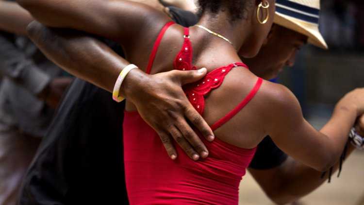 Кубинские танцы сальса