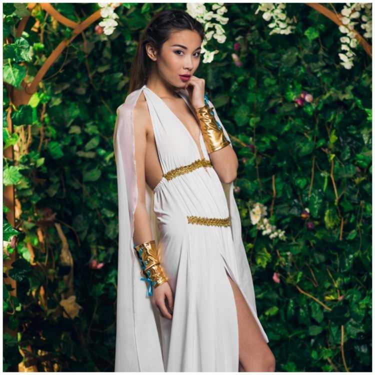 Mia Paloma Греческая богиня