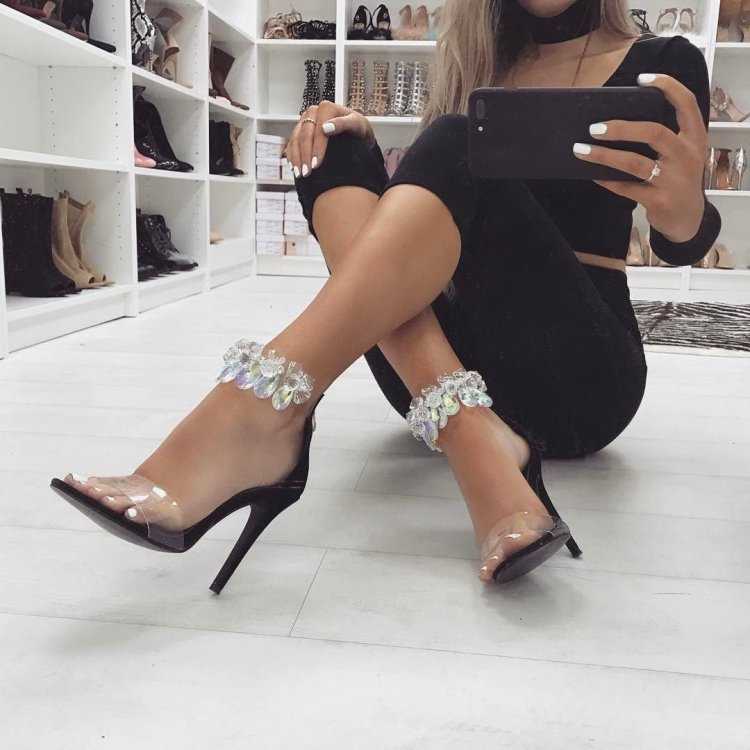 Селфи туфли на каблуке
