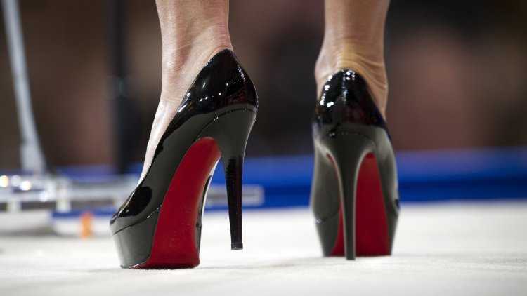 Ножки в Christian louboutin