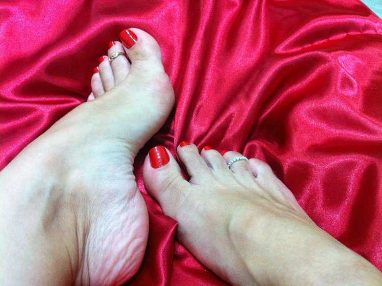 Пальчики на ножках