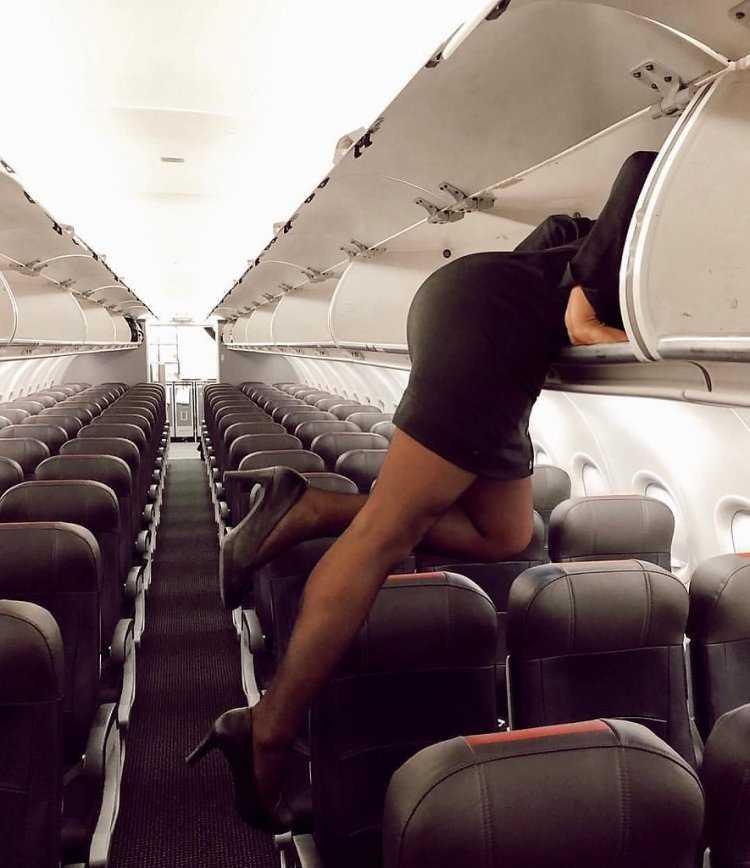 Селфи в салоне самолета