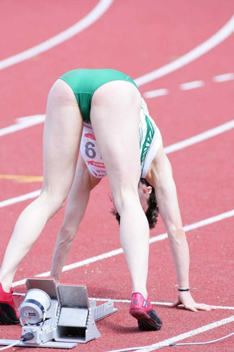 Волейболисток большие ягодицы