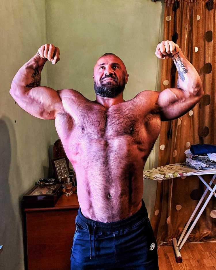 Ваграм Акопян бодибилдер