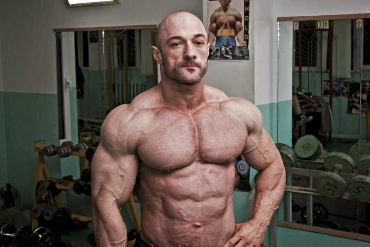 Бодибилдер Баграт Абраамян