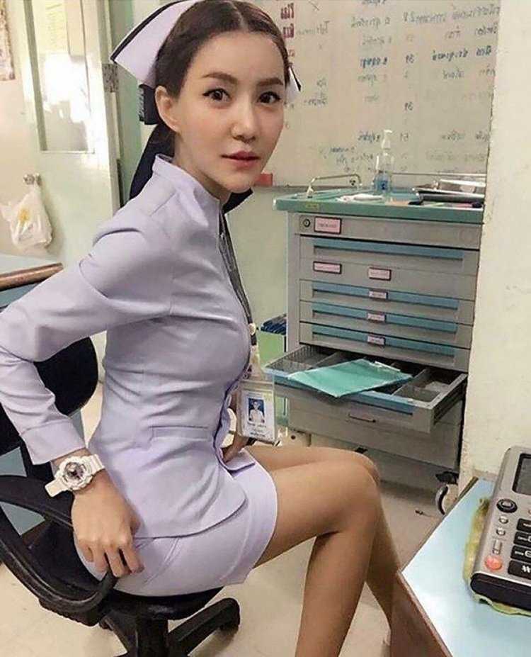 Красивые медсестры