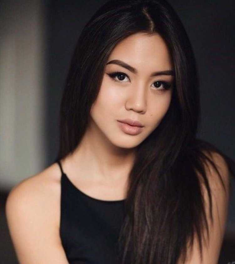 Айжан Асемова мейкап