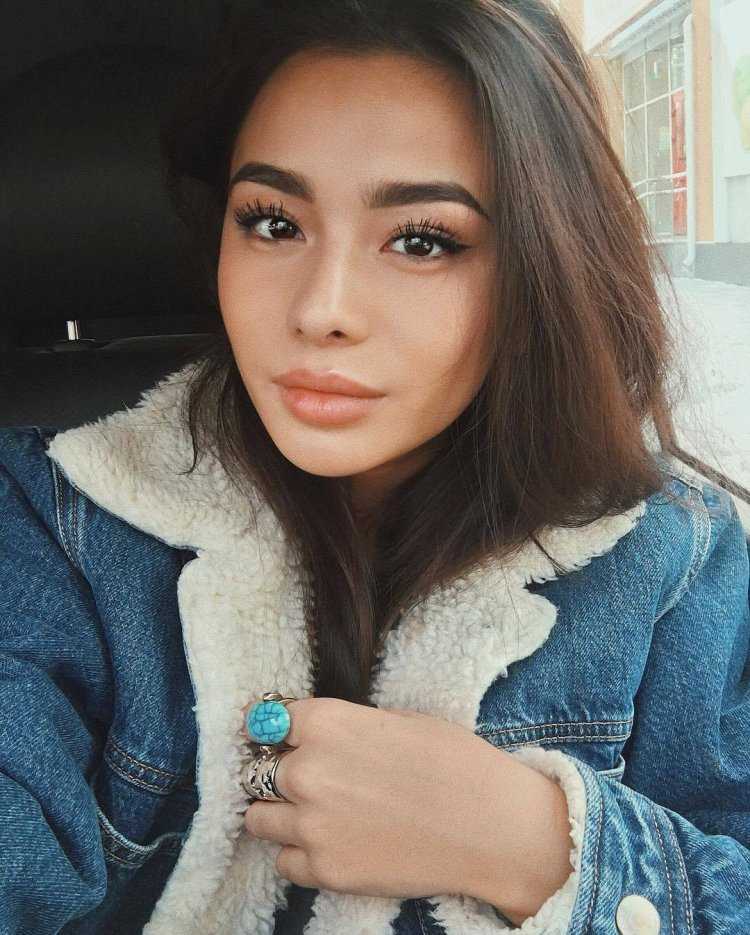 Айжан асёмова