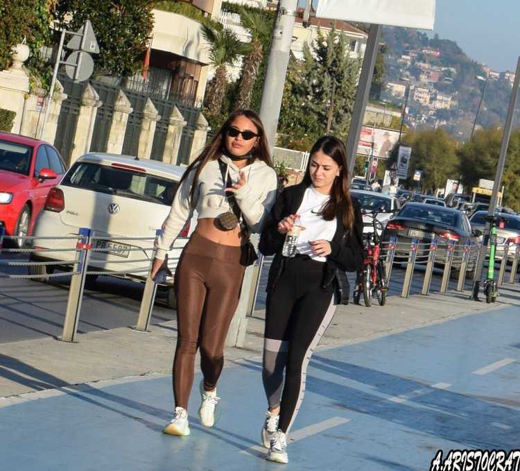 Стамбул девушки на улице