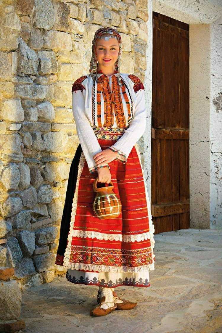 Костюм Националь Молдовенеск