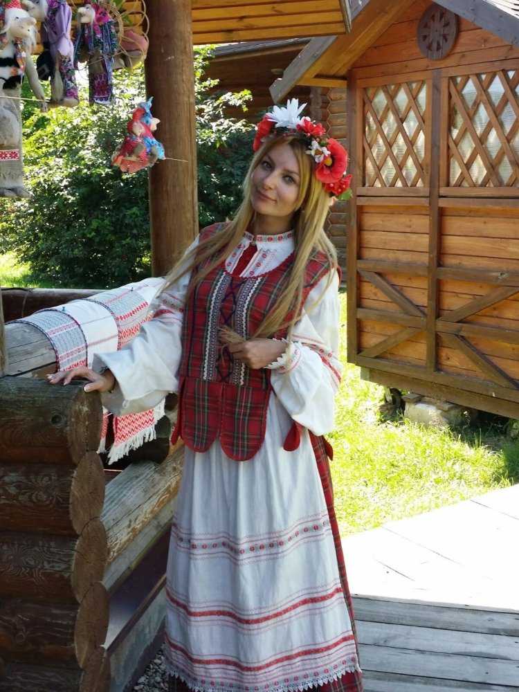 Гарна дивчина