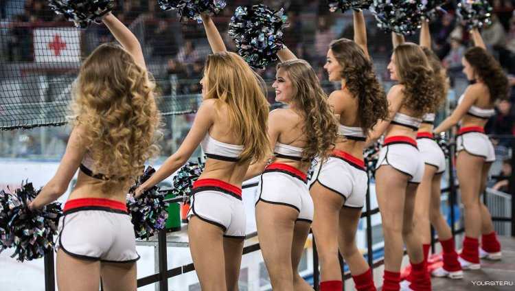 Группа поддержки хк Авангард черри