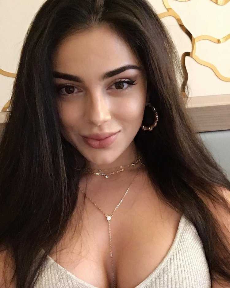 Илона Белова