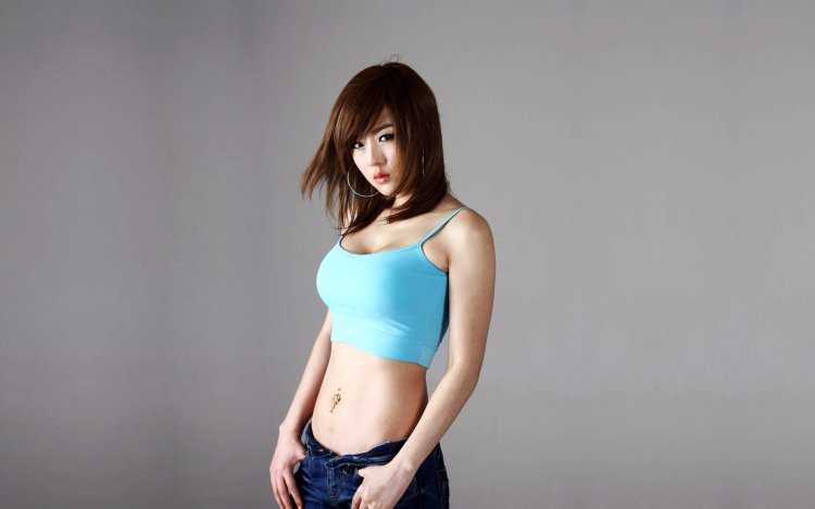 Hwang mi Hee грудь