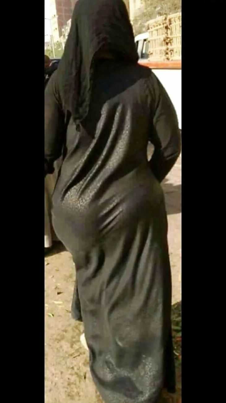 Мусульманка с большой попой