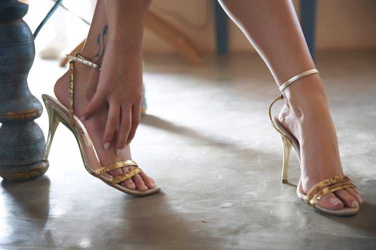 Ножки в босоножках