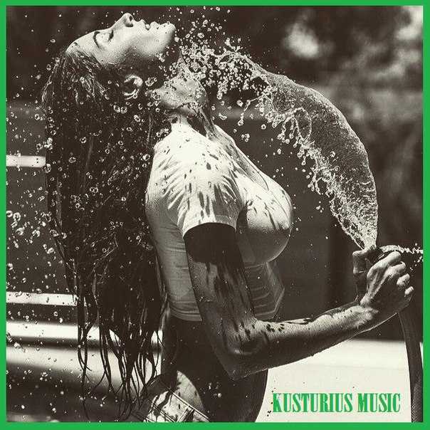 Сексуальные девушки в душе на фото