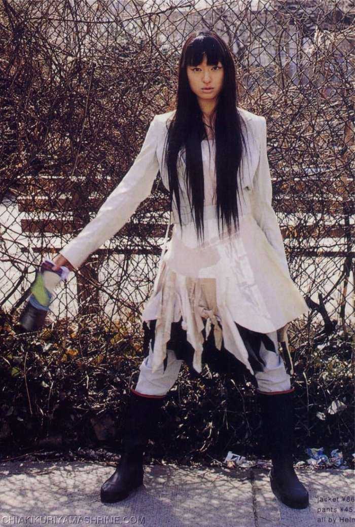 Тиаки Курияма на фото