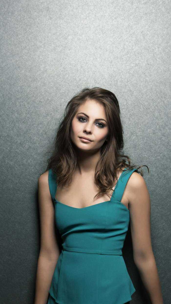 Все фото Уиллы Холланд оставляют без ума