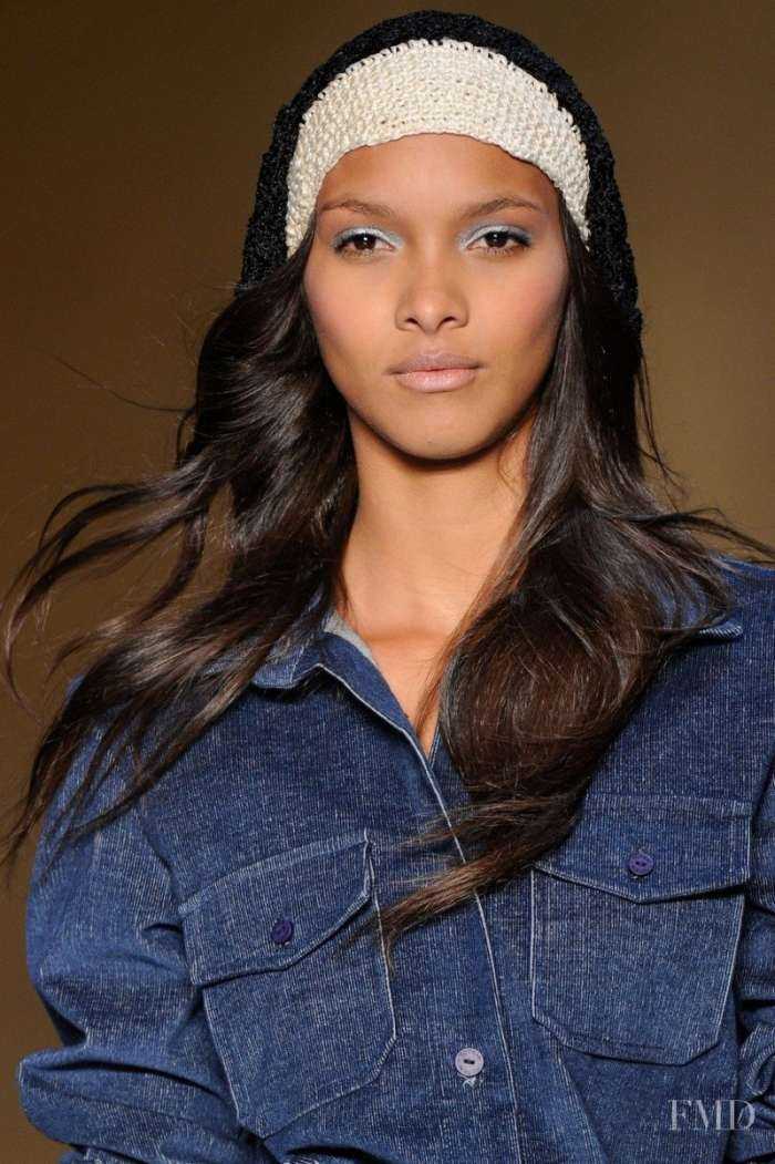 Лаис Рибейро на фото