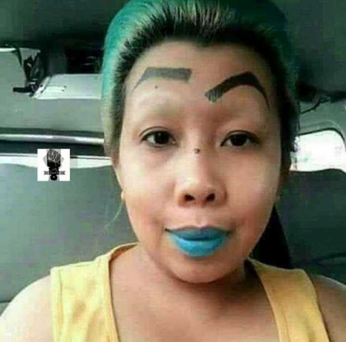 Очень странные девушки на просторах Интернета