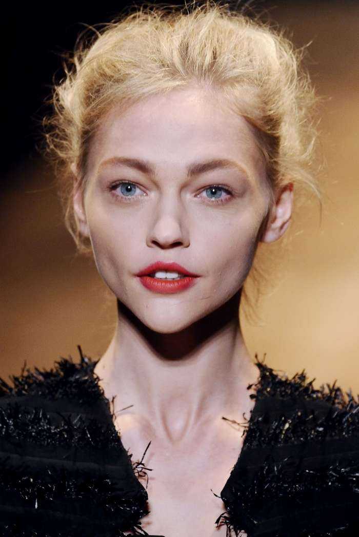 Саша Пивоварова на фото