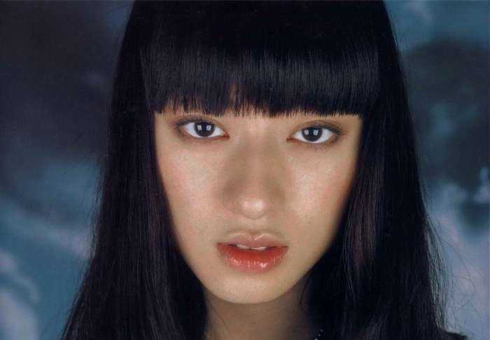 Тиаки Курияма на фото