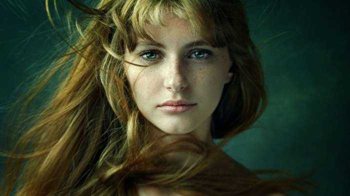 Девушки с естественной красотой на фото