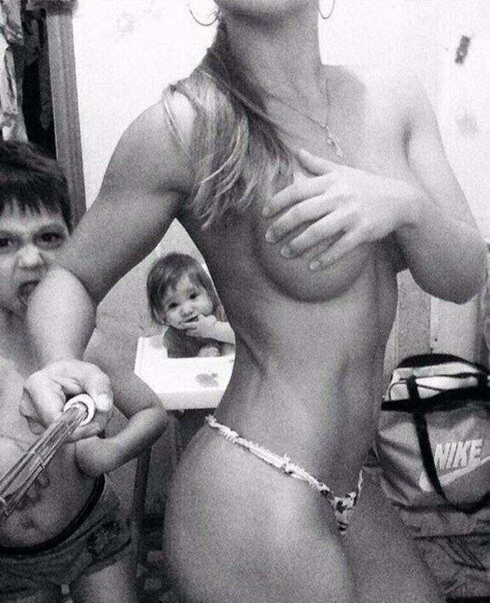 Очень странные девушки на просторах Интернета