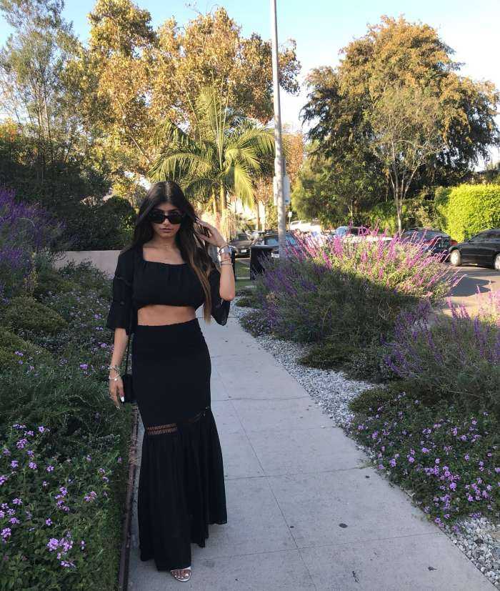 Миа Халифа на фото