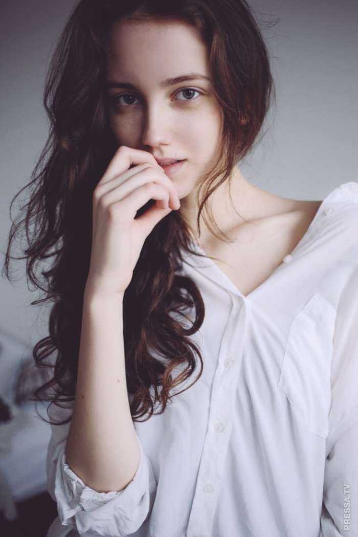 Девушки с естественной красотой на фото