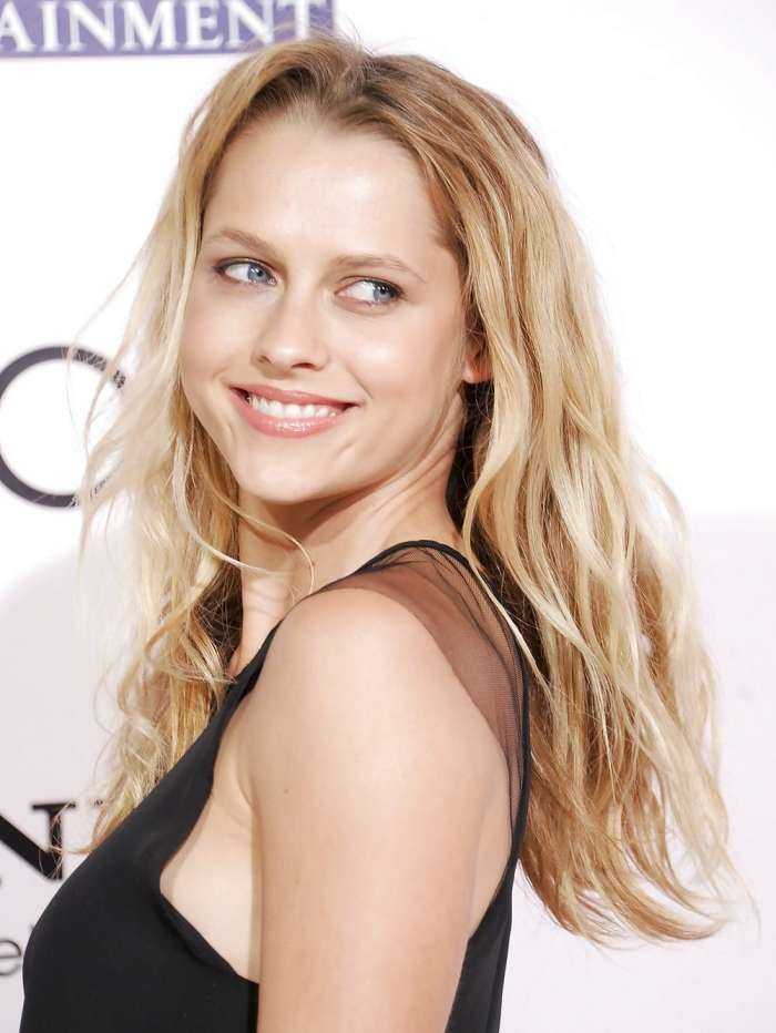 Тереза Палмер на фото