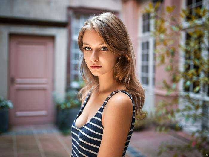 Девушки с естественной красотой на фото