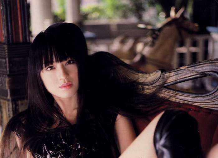 Тиаки Курияма на фото