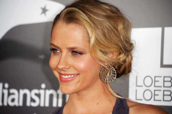 Тереза Палмер на фото