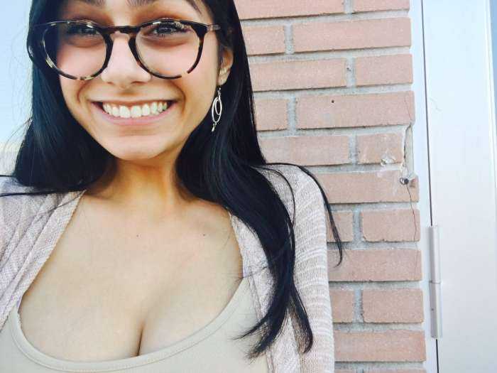 Миа Халифа на фото