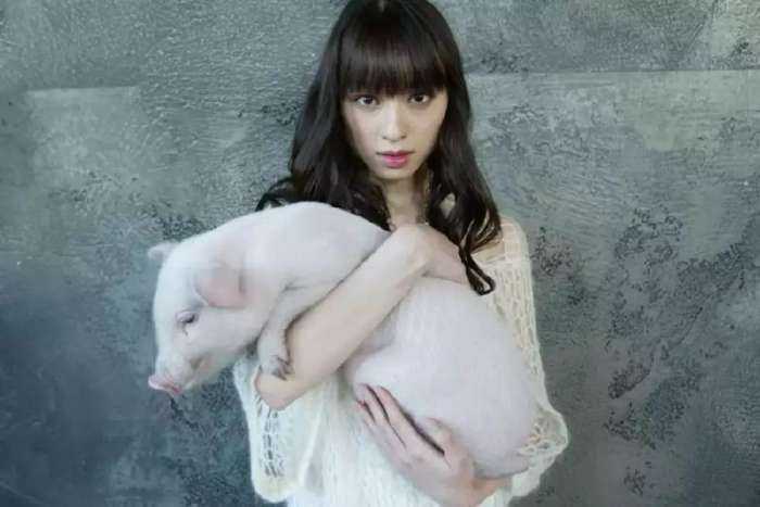 Тиаки Курияма на фото