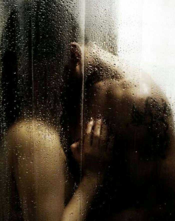 Сексуальные девушки в душе на фото