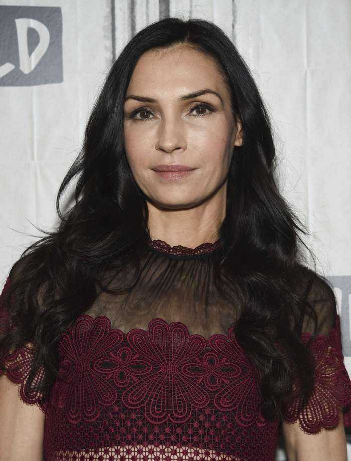 Фамке Янссен на фото